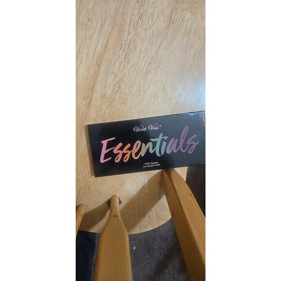 Violet Voss essentials shadow - Picture 2 of 2